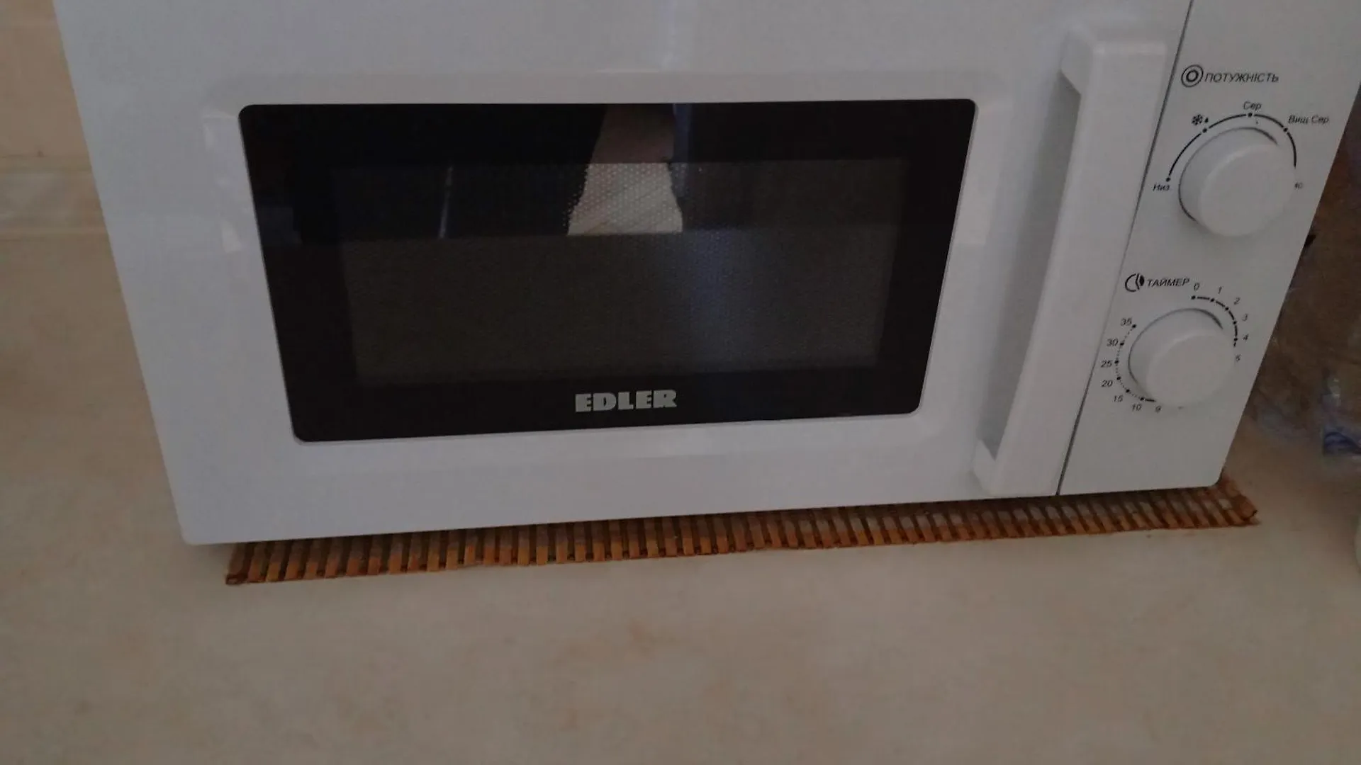 New Apartment: Modern Living Near Stryi Scientific Hub Lviv Apartment